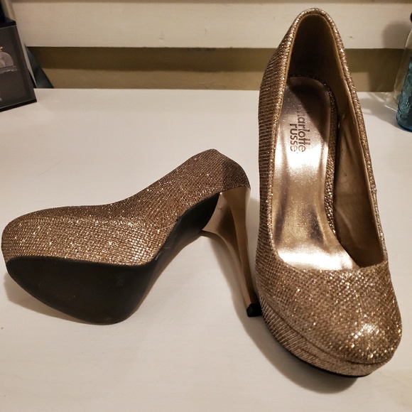 Charlotte Russe Gold Glitter Stiletto Heels - Picture 3 of 4
